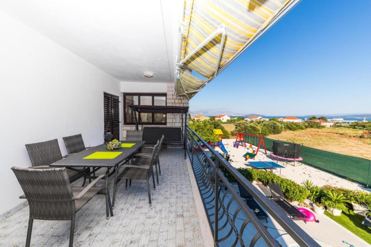 Villa Olivia Trogir Exterior photo